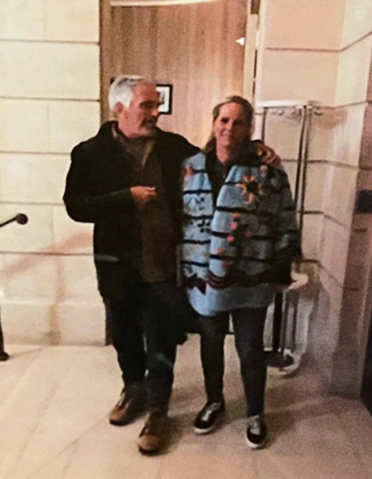 Der Name, der 12.000-mal in den Epstein-Akten erscheint und den niemand aussprechen will