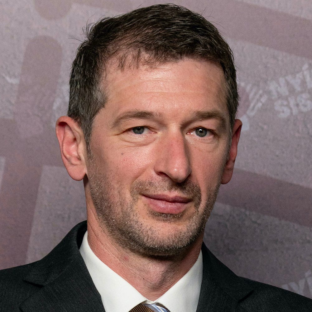 Szakács Árpád hír/háttér csatornája