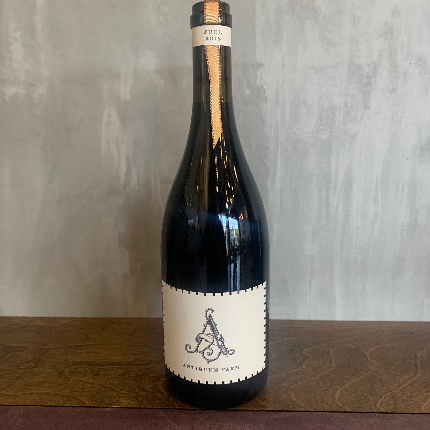 Pinot Noir, Antiquum Farm Juel, Willamette Valley, Oregon 2018 | Civic  Winery