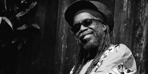 MACKA B - LES ÉLÉPHANTS - Reggae Tastemaker