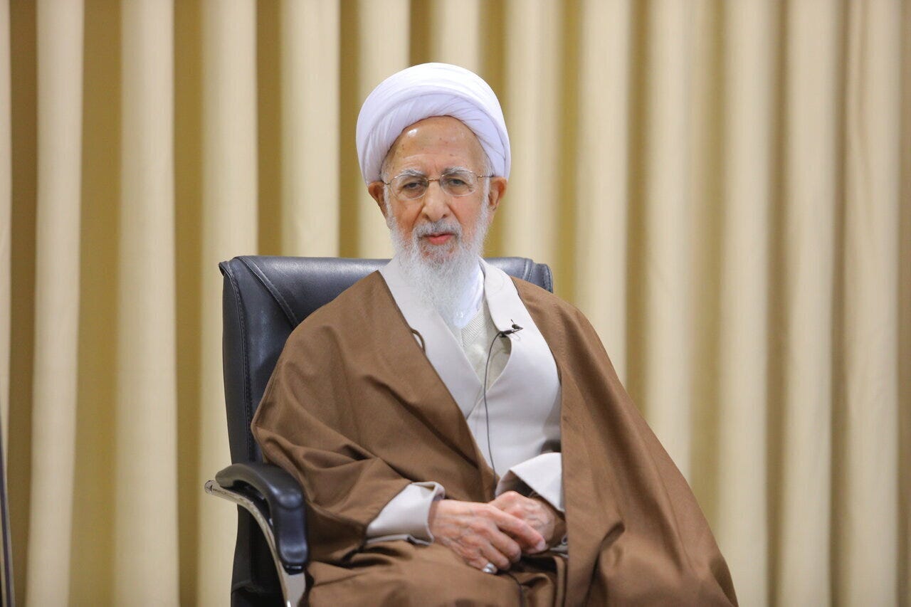Grand Ayatollah Javadi Amoli: Iran Will Show No Mercy to Invaders Grand Ayatollah Javadi Amoli: Iran Will Show No Mercy to Invaders