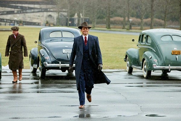 A Biltmore Christmas snow on screen | rmrk*st | Remarkist Magazine A Biltmore Christmas snow on screen | rmrk*st | Remarkist Magazine