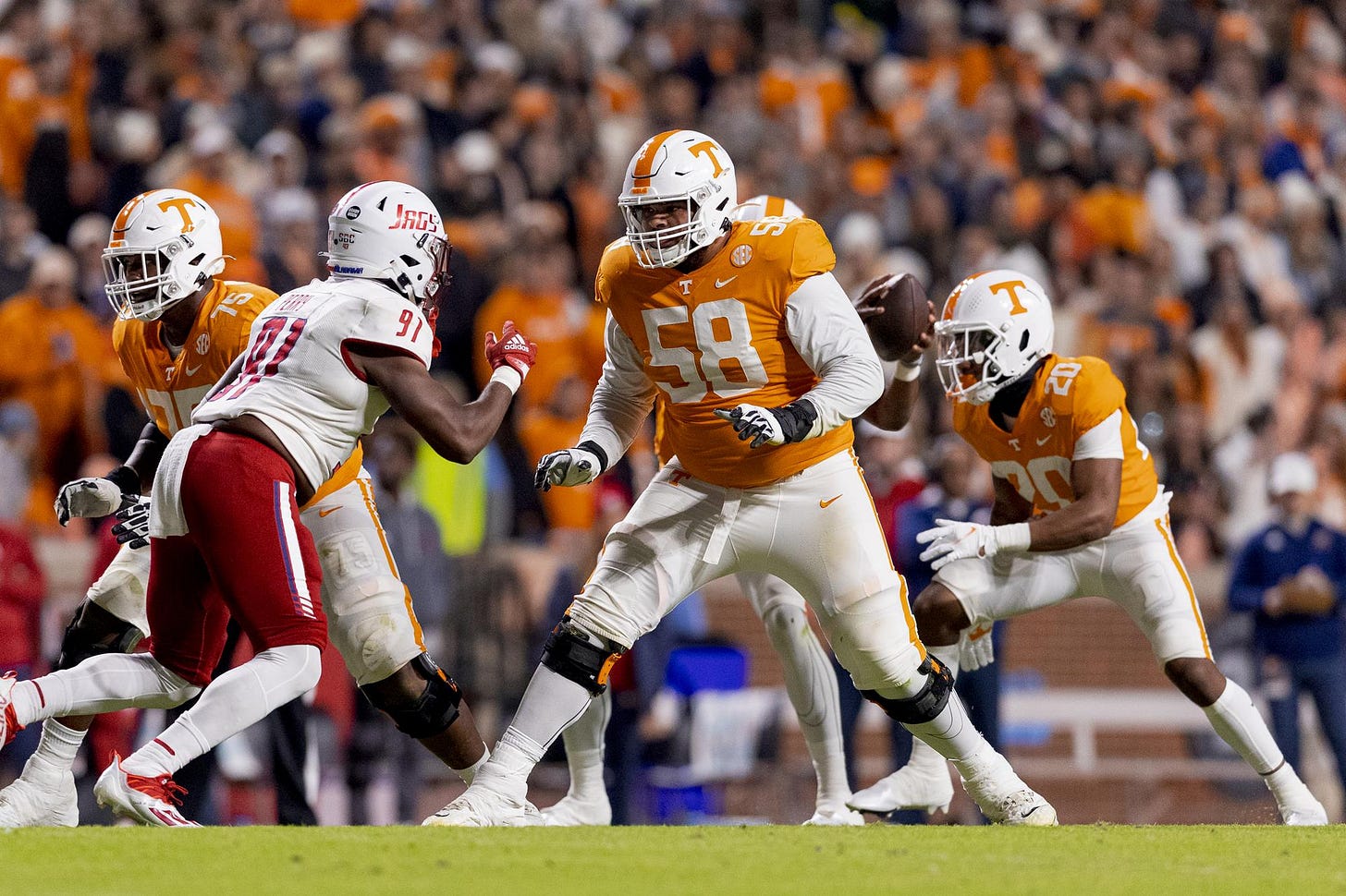 Preseason Spotlight: No. 12 – Darnell Wright - Off The Hook Sports