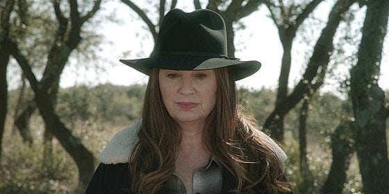 Denise looking very witchy on Walker 2.12. Denise looking very witchy on Walker 2.12.
