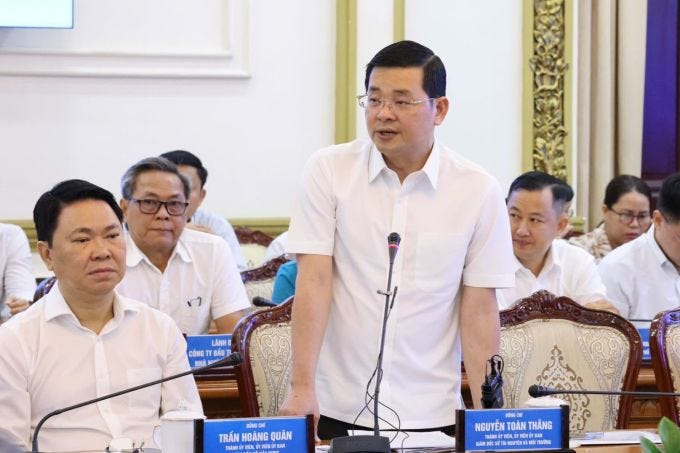 Ông Nguyễn Toàn Thắng, Giám đốc đốc Sở Tài nguyên và Môi trường TP HCM, tại phiên họp sáng 28/2. Ảnh: TTBC Ông Nguyễn Toàn Thắng, Giám đốc đốc Sở Tài nguyên và Môi trường TP HCM, tại phiên họp sáng 28/2. Ảnh: TTBC