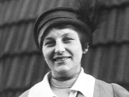 Lilly Reich 相關影像|來源:design TOP 100 / Wikimedia Commons(CC BY-SA 3.0) Lilly Reich 相關影像|來源:design TOP 100 / Wikimedia Commons(CC BY-SA 3.0)