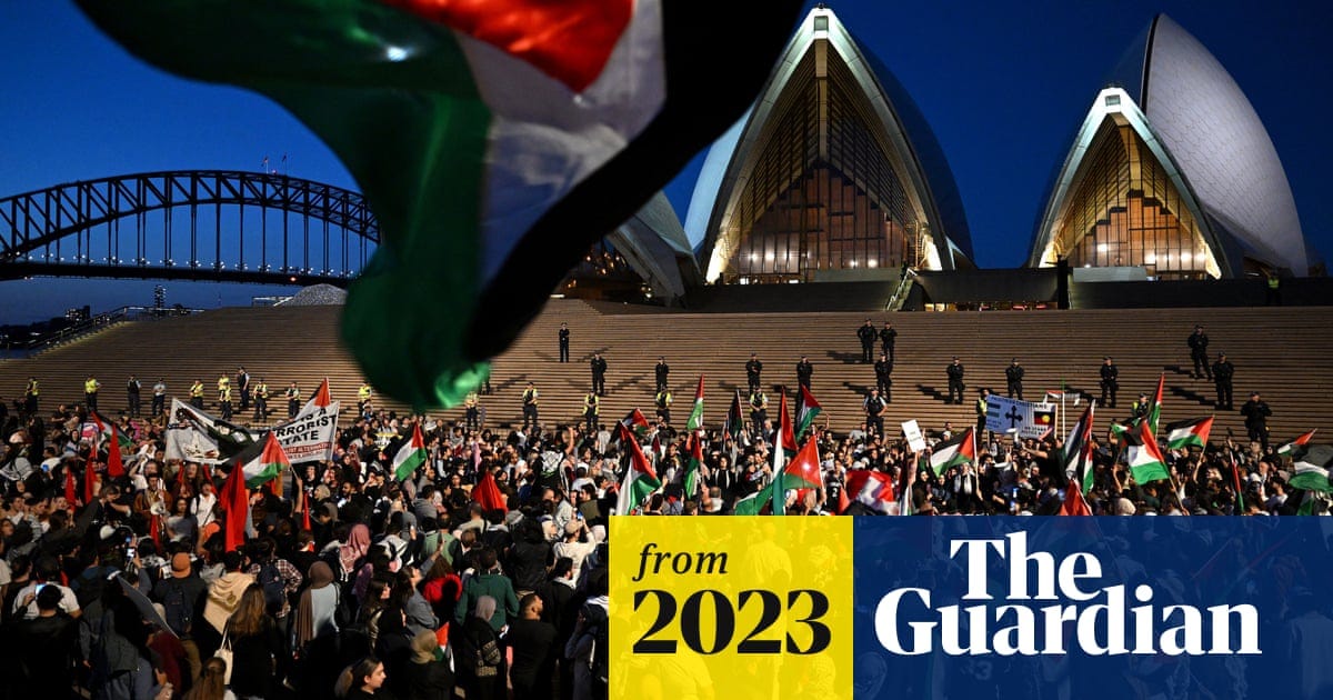 Australia's leaders condemn 'abhorrent' scenes after anti-Jewish chants  filmed at Sydney rally | Australia news | The Guardian