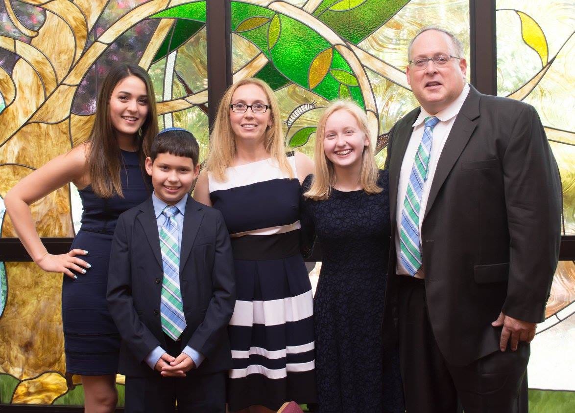 The family Randy Shochet abandoned.