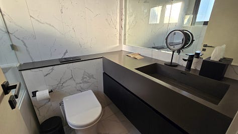 TRIBE Living Bangkok Sukhumvit 39 : Bathroom