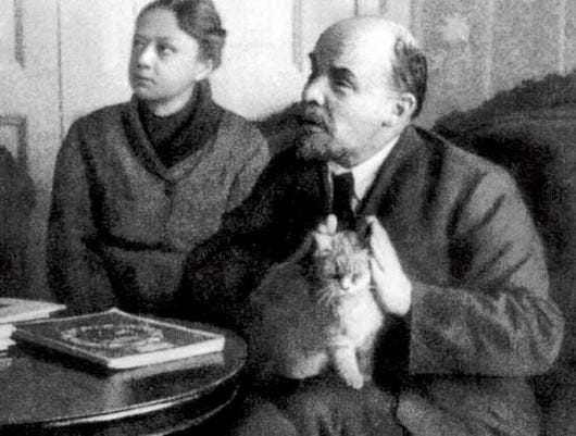 Lenin Cat Approves
