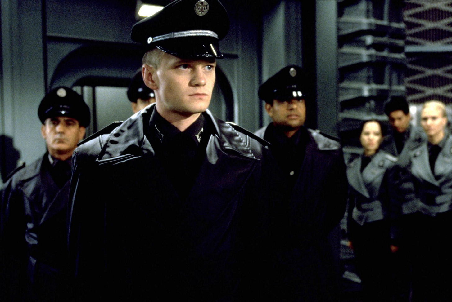 https://www.popcultmag.com/wp-content/uploads/2018/01/starshiptroopers.jpg