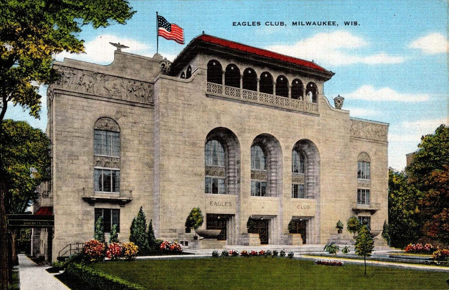 Vintage postcard of the Eagles Club in Milwaukee