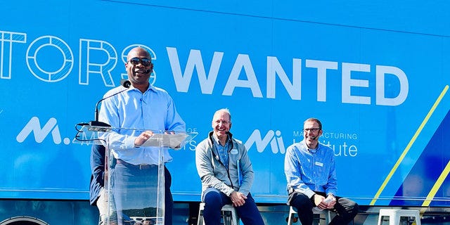 Tracks to Tomorrow: Union Pacific and Creators Wanted Ignite Manufacturing Passion in Twin Cities | Union Pacific Tracks to Tomorrow: Union Pacific and Creators Wanted Ignite Manufacturing Passion in Twin Cities | Union Pacific