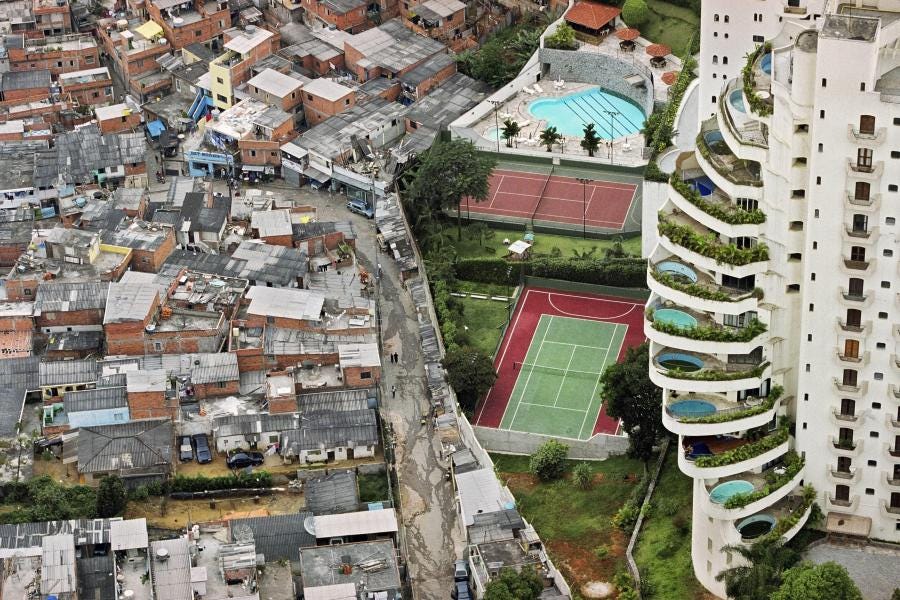 Poverty next to Wealth in Brazil Poverty next to Wealth in Brazil