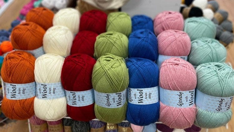 Wendy Lana Aran 400g | Filato Per Maglieria | Colore 5507 Kumquat (Arancione)