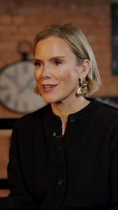 Sedge and Lauren face to face in a boxing ring whilst they debate whether AI can replace whole teams.