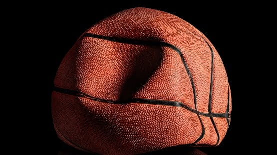 Sixth-ranked Virginia deflates Louisville upset bid, holds on for 61-58 ACC  road win