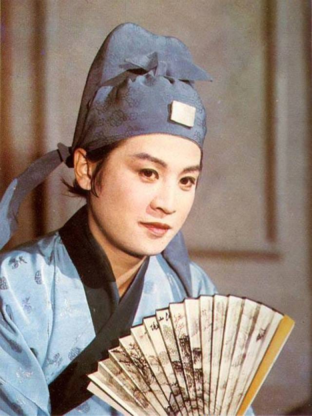 红楼梦》贾珍为何忍痛让贾蔷搬出宁国府?_搜狐网 红楼梦》贾珍为何忍痛让贾蔷搬出宁国府?_搜狐网