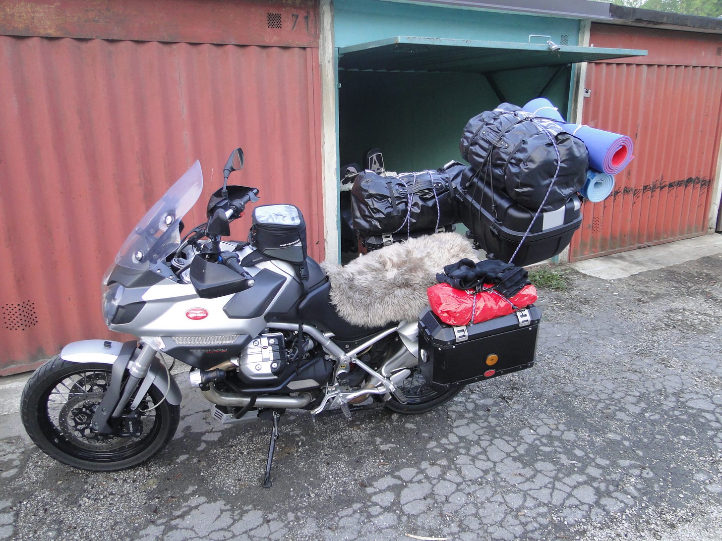 Moto Guzzi Stelvio NTX