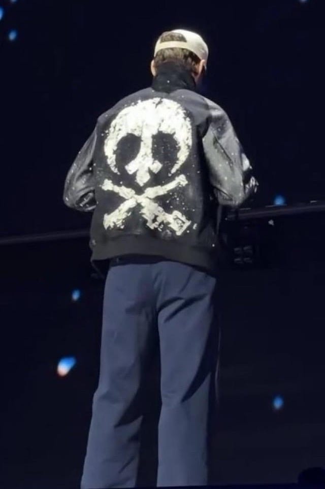 r/StarWars - Ryan Gosling's character Kade Auberon's Jacket in 'Starfighter' r/StarWars - Ryan Gosling's character Kade Auberon's Jacket in 'Starfighter'
