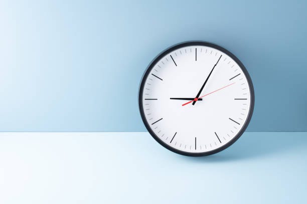 at the beginning of 9 o'clock - clock stock pictures, royalty-free photos & images