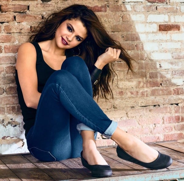 heroes zeros selena gomez 2015 gossip images crop heroes zeros selena gomez 2015 gossip images crop