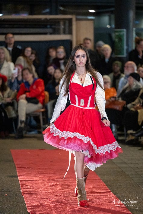 Red Carpet for Victim Fashion