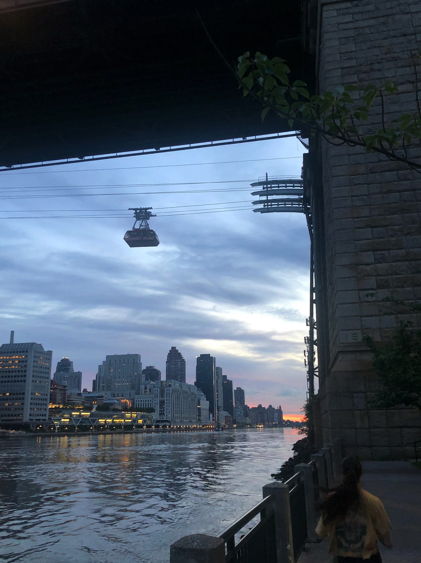 Sunrise on Roosevelt Island, with view of the gondola