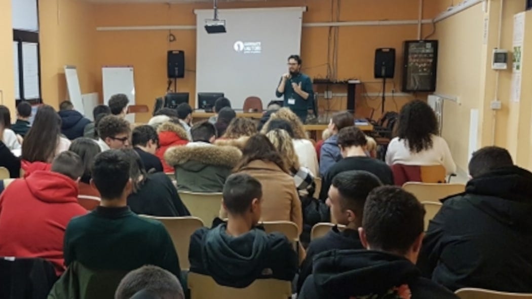 EFF nelle scuole nell’Aula Conferenze 1 dell’I.I.S.S. C.A. Dalla Chiesa