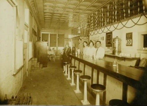Cuellar Café in Kaufman, Texas (1928) Cuellar Café in Kaufman, Texas (1928)