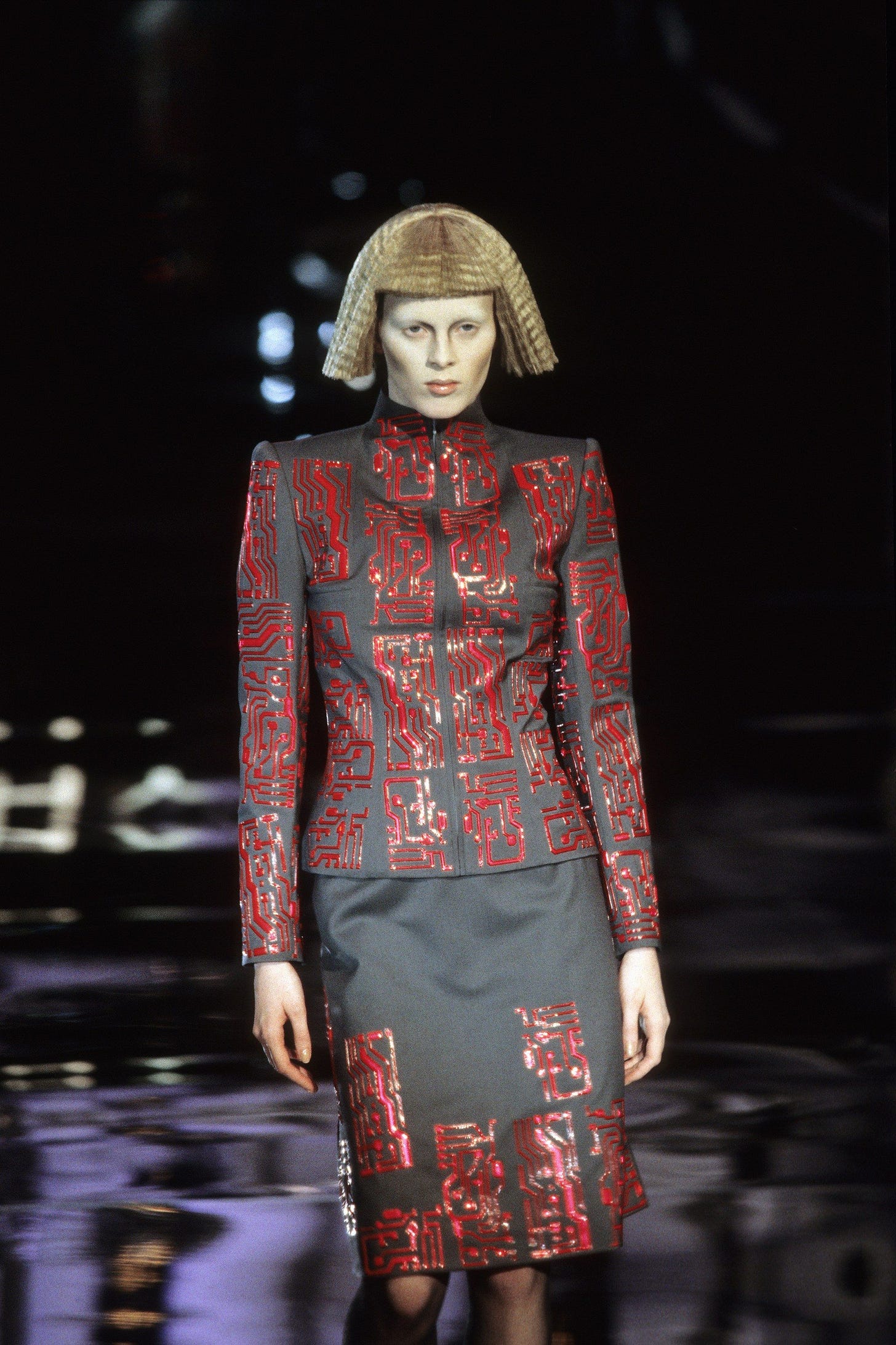 Alexander McQueen at Givenchy: The Revolution of a Creative Director - nss  magazine