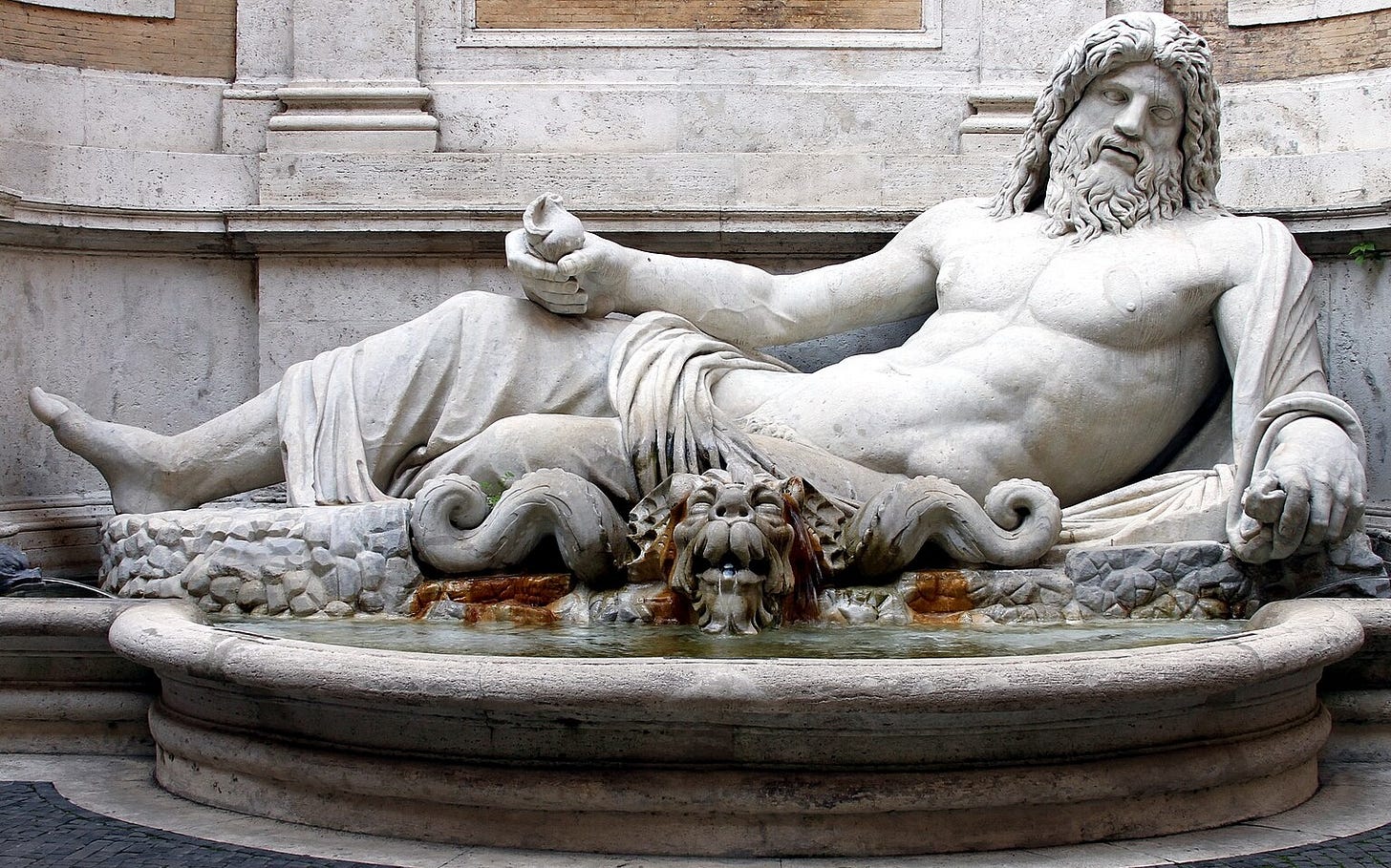 Marforio, Wikimedia Commons.