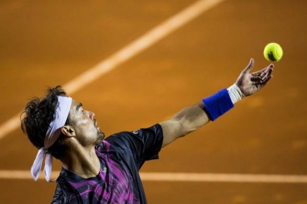 fabio fognini serving bare tennis to rafael nadal back rio open 2015 fabio fognini serving bare tennis to rafael nadal back rio open 2015