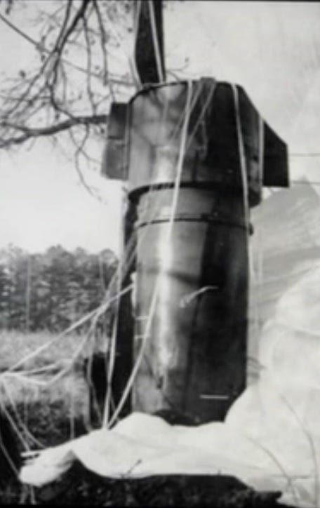 Goldsboro Mk 39 Bomb 1-close-up.jpeg Goldsboro Mk 39 Bomb 1-close-up.jpeg