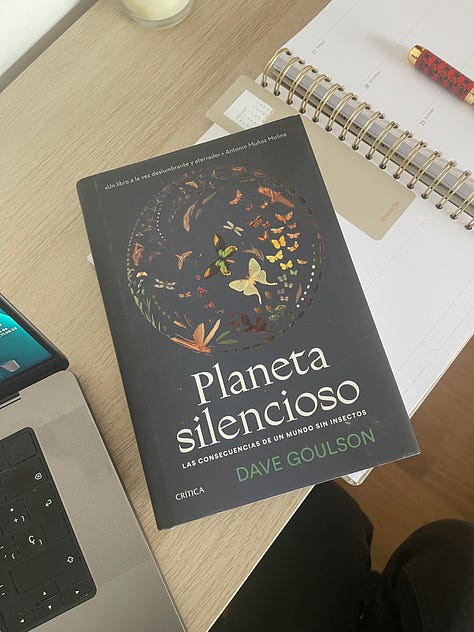 Descubre 12 libros esenciales para adoptar un estilo de vida más equilibrado, lleno de propósito y conectado con la sostenibilidad. Desde el minimalismo hasta la conciencia plena.