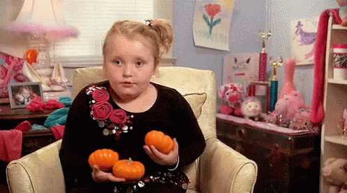 Those Moves GIF - HoneyBooBoo Juggle Funny GIFs
