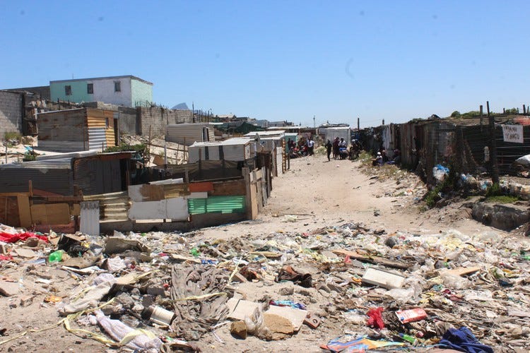 Photo of uncollected rubbish Photo of uncollected rubbish