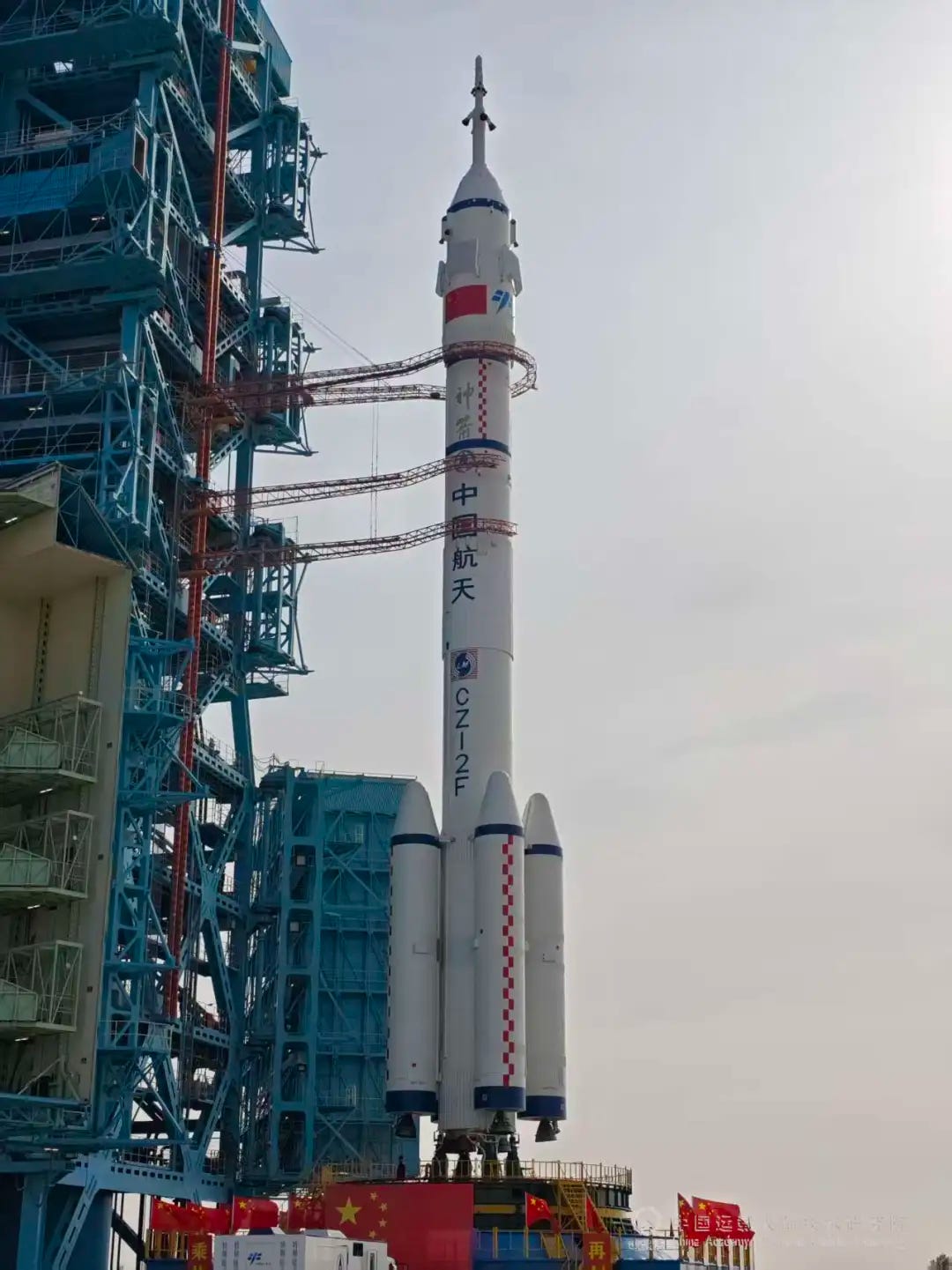 The Long March 2F/G Y21 vehicle on the launch pad after being rolled out on October 24th. The Long March 2F/G Y21 vehicle on the launch pad after being rolled out on October 24th.