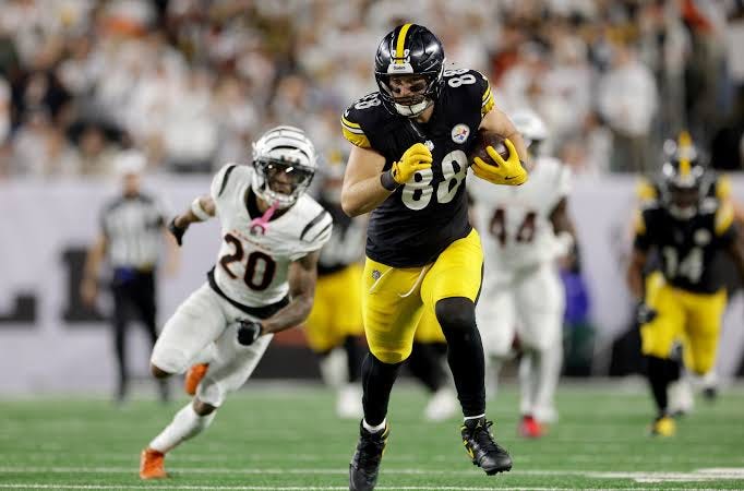 Pat Freiermuth start or sit: Week 8 fantasy football advice | SB Nation Pat Freiermuth start or sit: Week 8 fantasy football advice | SB Nation