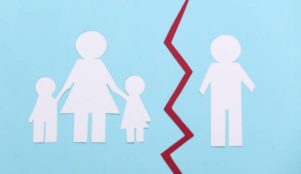 Broken family, divorce. Deprivation of parental rights. Split paper family on blue background Broken family, divorce. Deprivation of parental rights. Split paper family on blue background broken family silhouette stock pictures, royalty-free photos & images Broken family, divorce. Deprivation of parental rights. Split paper family on blue background Broken family, divorce. Deprivation of parental rights. Split paper family on blue background broken family silhouette stock pictures, royalty-free photos & images