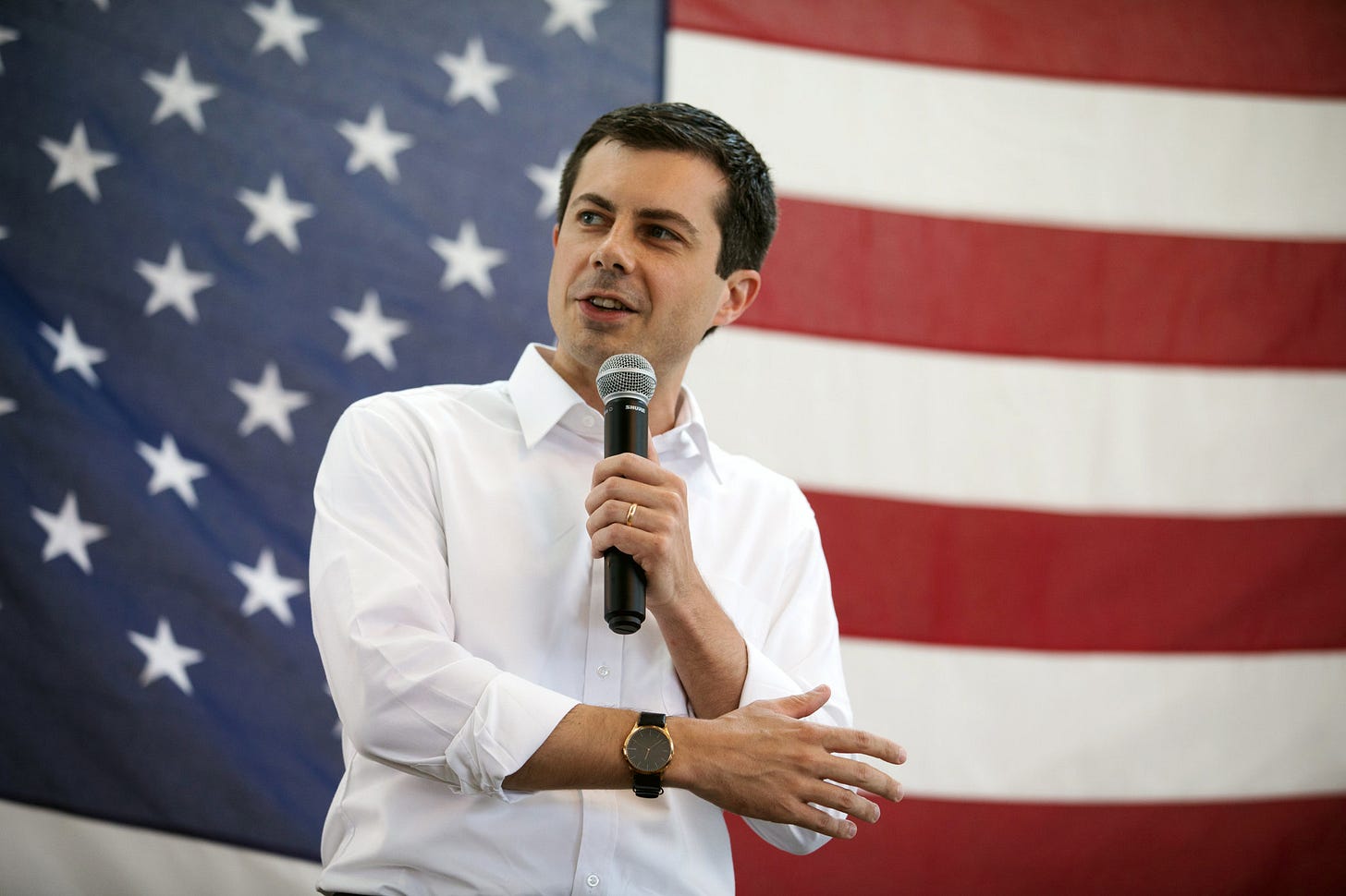 Pete Buttigieg and Kamala Harris Have Made Waves. Some Progressives Remain  Skeptical. - The New York Times