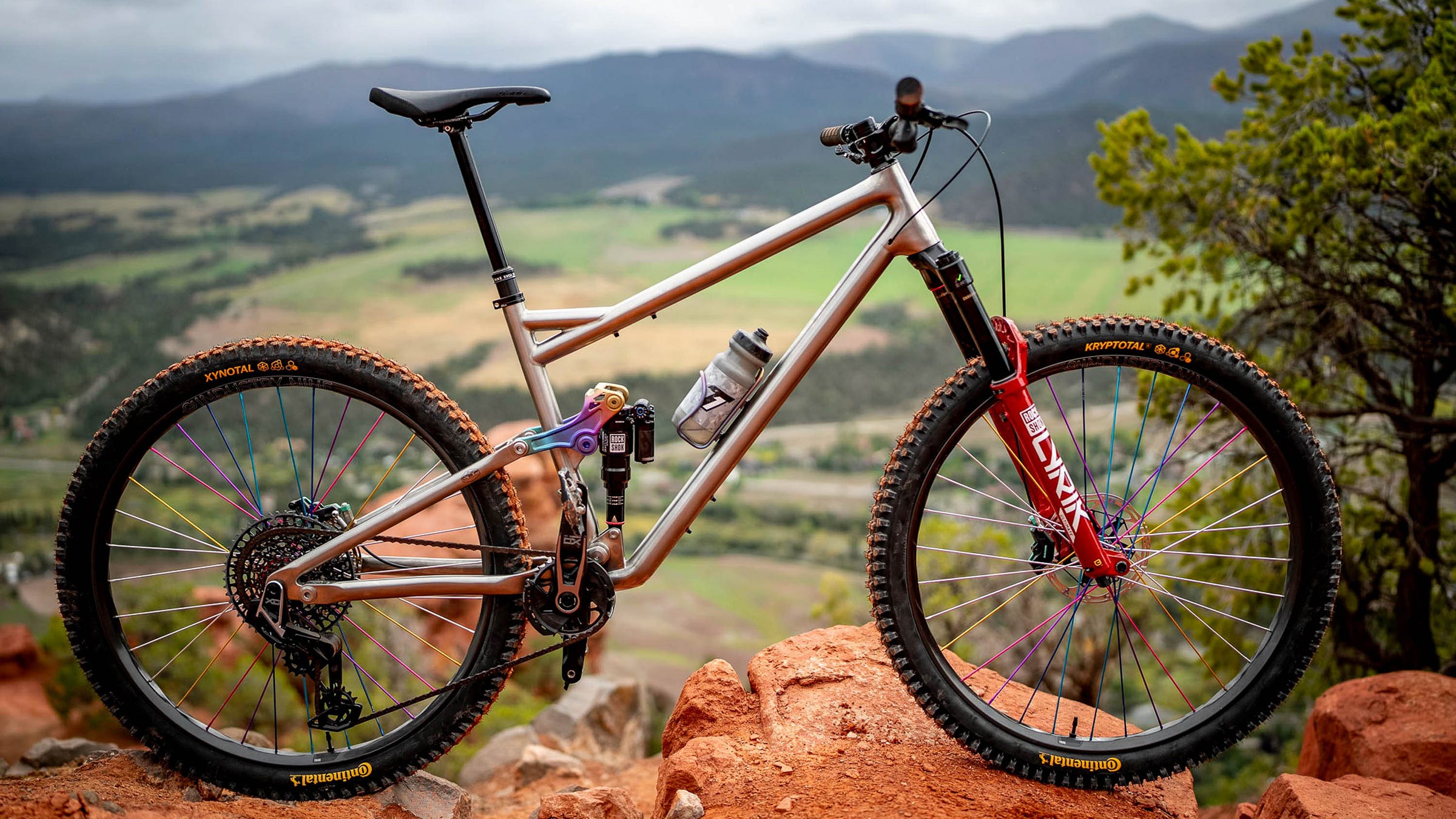 Revel Bikes Project RaTical full side view