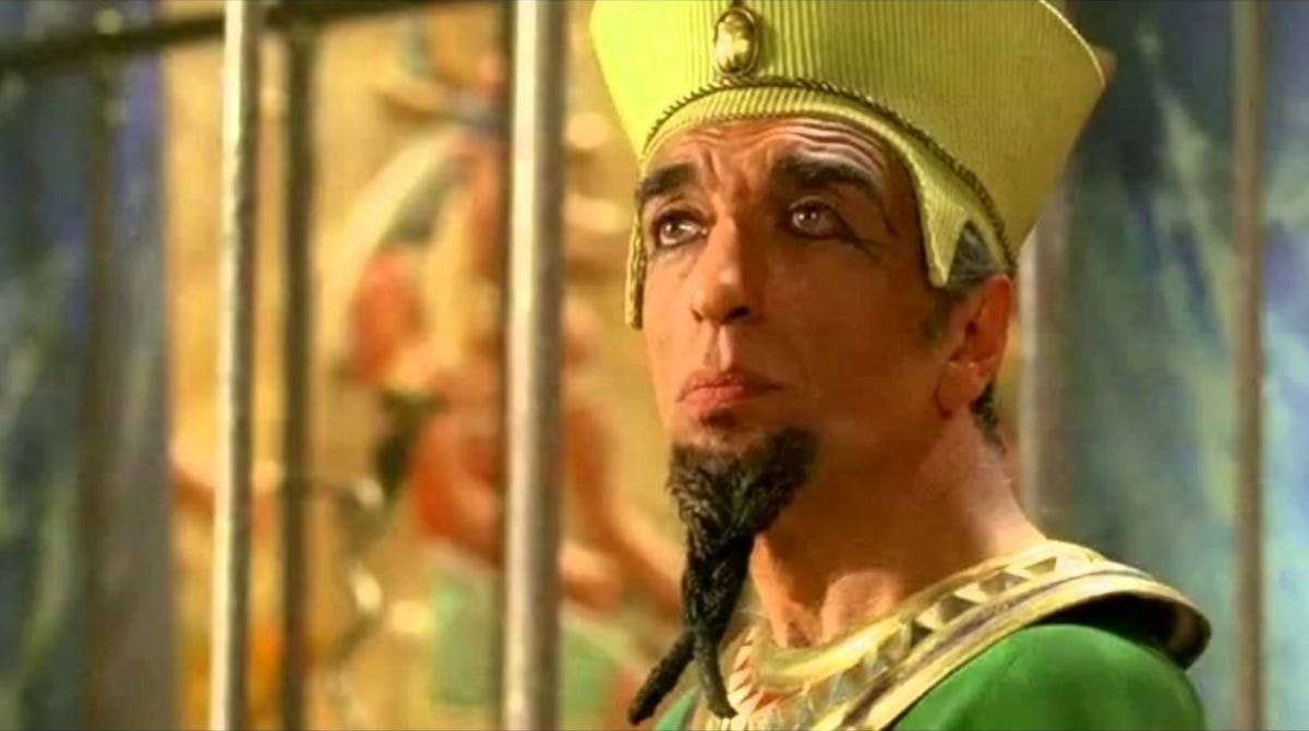 Amonbofis dans le film Mission Cléopatre