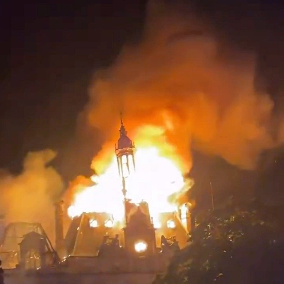 France Protests Turn Violent : Historic Town Hall Set Ablaze, Public Buildings Targeted France Protests Turn Violent : Historic Town Hall Set Ablaze, Public Buildings Targeted