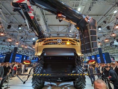Photos of the CR11 Combine from New Holland