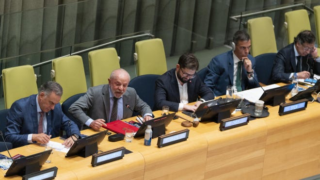 Sánchez anuncia que España acogerá el siguiente foro de líderes progresistas como Lula, Boric o Petro | Público Sánchez anuncia que España acogerá el siguiente foro de líderes progresistas como Lula, Boric o Petro | Público