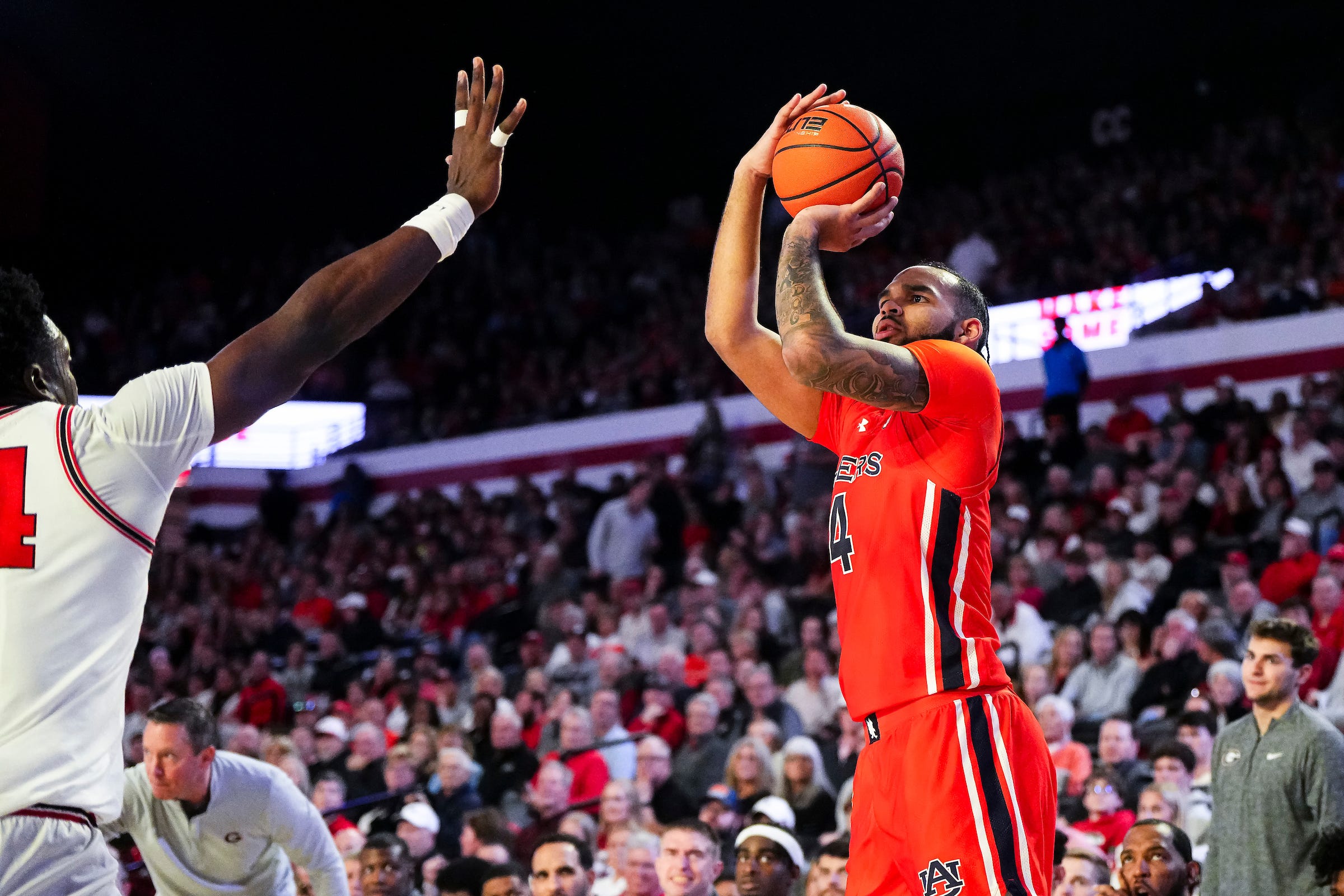 Film Room: How Auburn's two-center lineup made a huge difference