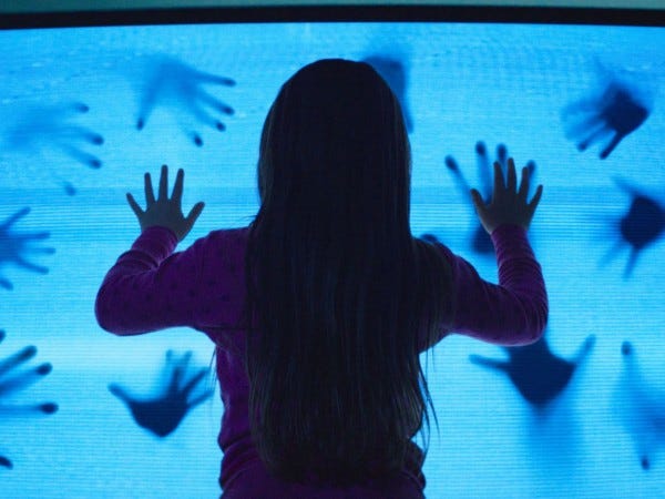 poltergeist spirit tv hands for little girl 2015 imagews poltergeist spirit tv hands for little girl 2015 imagews