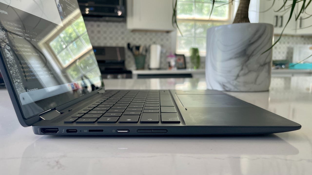 Left side ports of this HP Chromebook