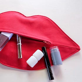 Vintage Lips & Centered Zippers